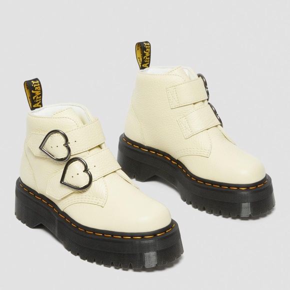 Dr. Martens Women's Devon Heart Platform Quad Retro Bone Cream Milled Nappa - Picture 5 of 9